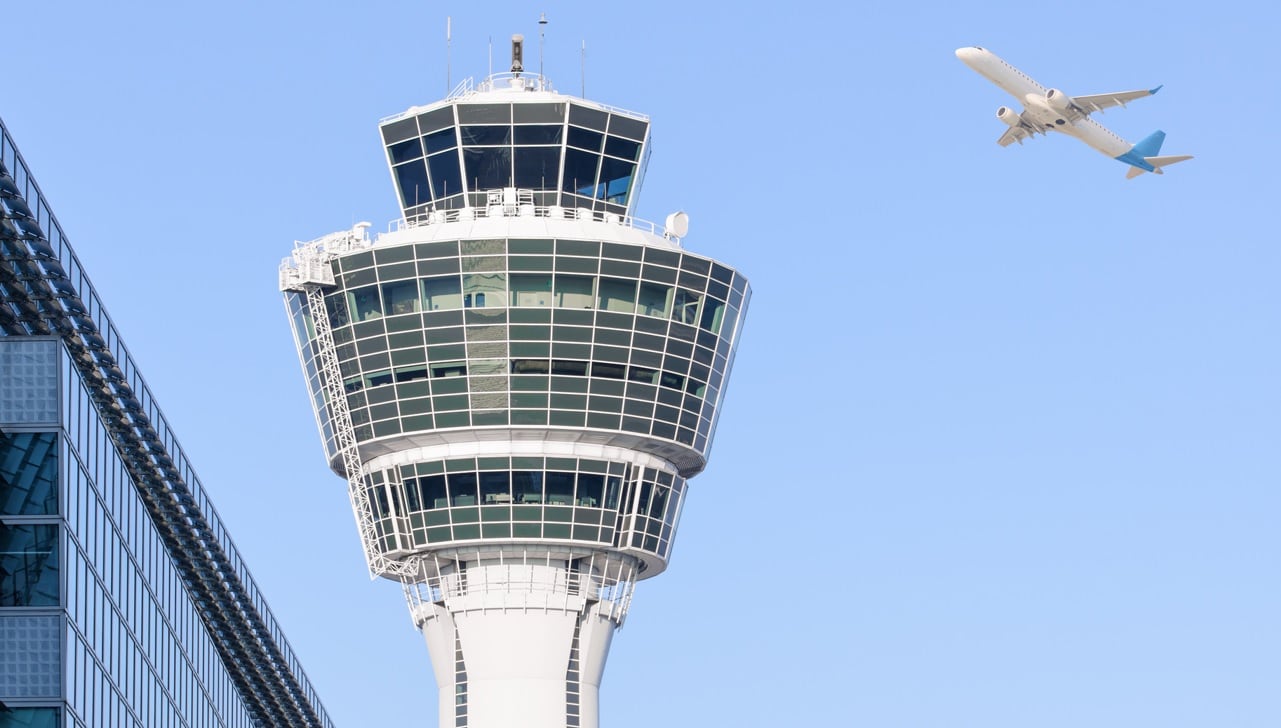 El audio de la torre de control al momento del accidente del avión Delta en Toronto