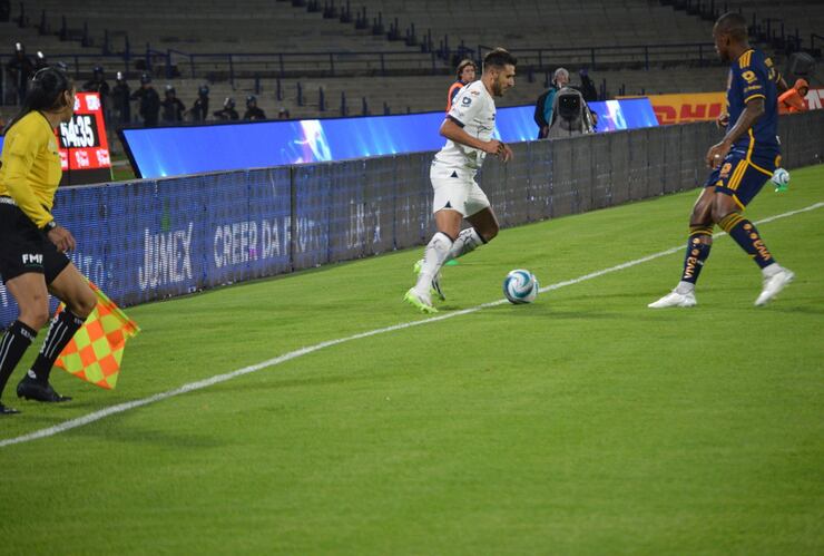 Pumas vence a Tigres