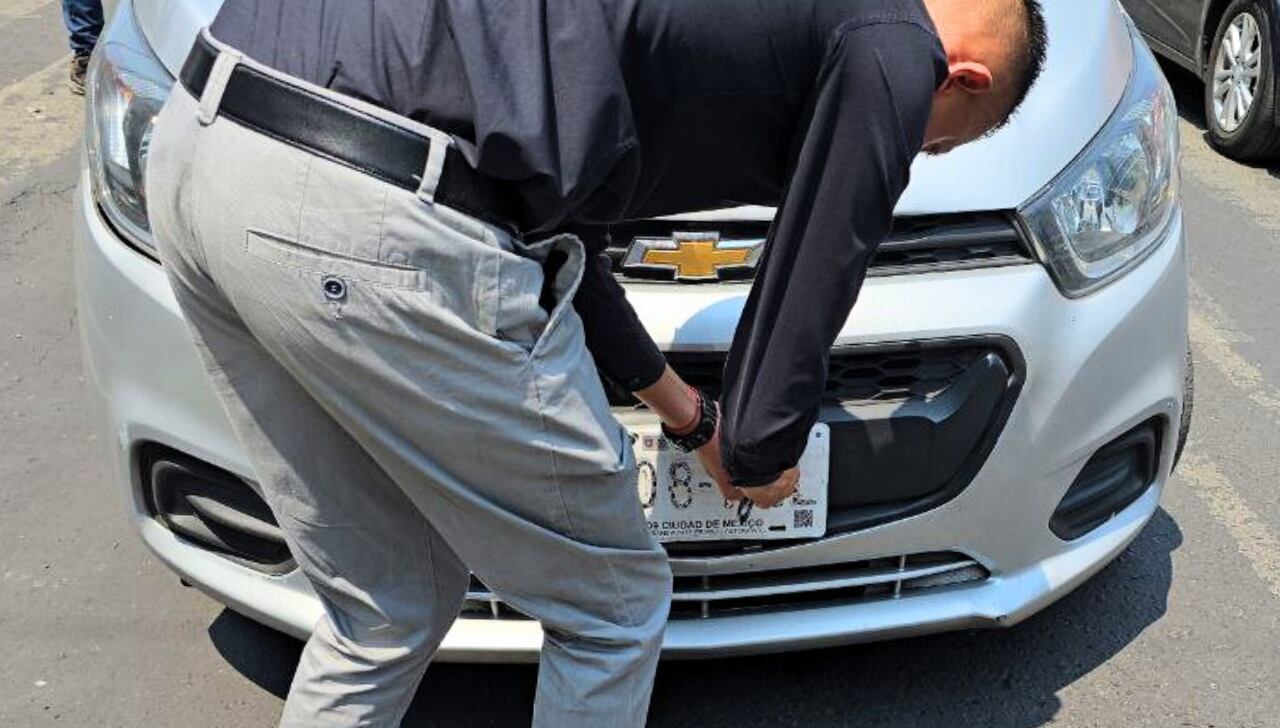 Así se saca el permiso para circular sin placas y para quiénes aplica