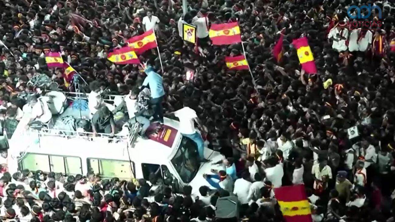 Tragedia en la India por estampida que dejó decenas de muertos y heridos